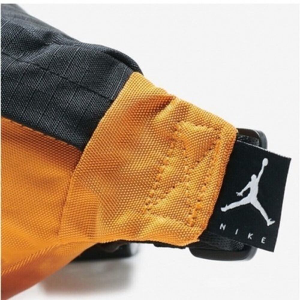 Jordan Jumpman Waist Bag Fanny Pack Orange‎ Black Mens Size Large Adjustable NWT - Picture 8 of 10